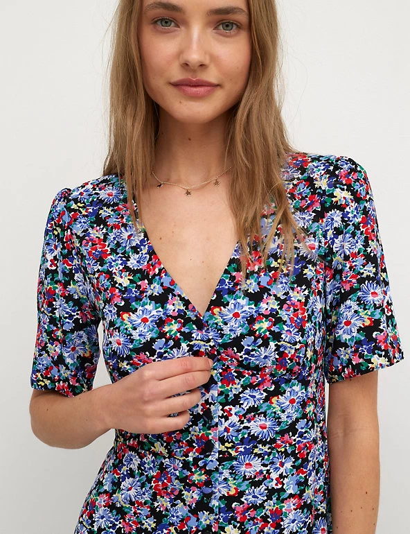 Nobody's Child Dresses Floral V-Neck Midaxi Tea Dress - Image 3