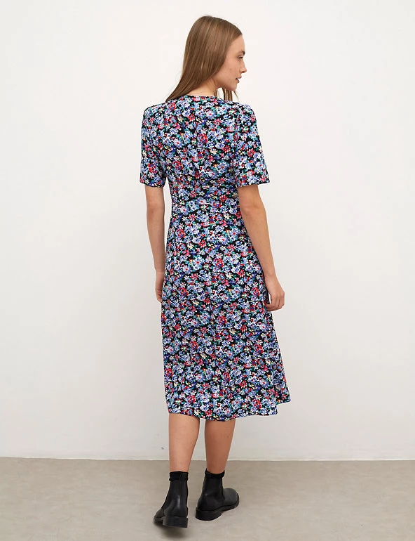 Nobody's Child Dresses Floral V-Neck Midaxi Tea Dress - Image 4