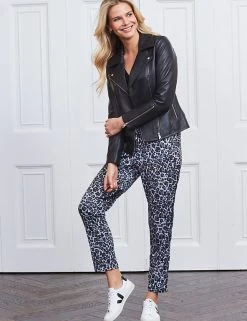 SOSANDAR Animal Print Slim Fit Cropped Trousers