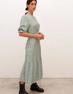 Nobody's Child Dresses Ditsy Floral Round Neck Midaxi Waisted Dress