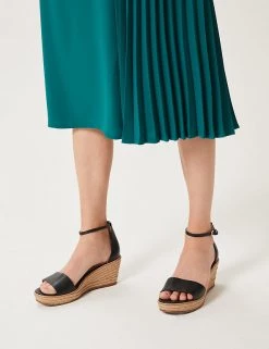 HOBBS Sandals Leather Buckle Wedge Espadrilles