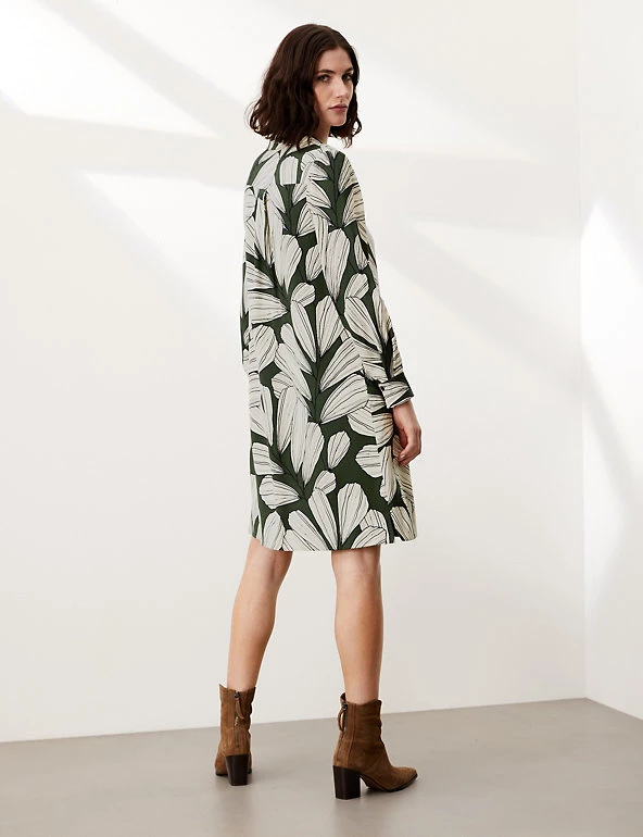 JAEGER Dresses Leaf Print V-Neck Mini Shift Dress - Image 5