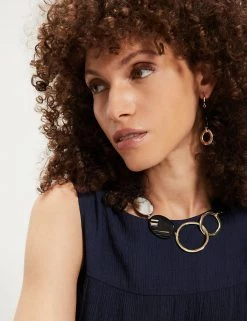 JAEGER Jewellery Pebble And Gold T-Bar Necklace